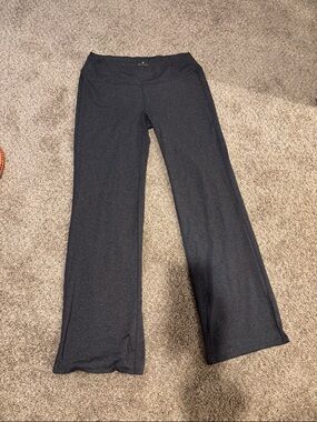 Athleta XLTall Dark Heather Gray Wide Leg Yoga Pants w/ pockets on the backside
